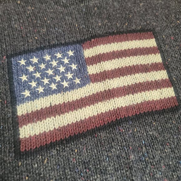 Cotton Traders Fully knit American Flag sweater, grey, Size Large, wool blend - Picture 2 of 7